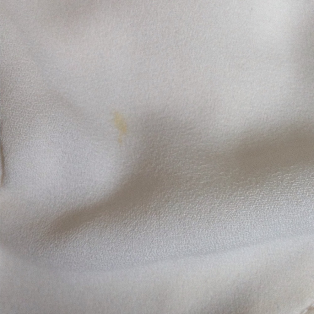 SOLD!Lacey Cream Top - Picture 6 of 6
